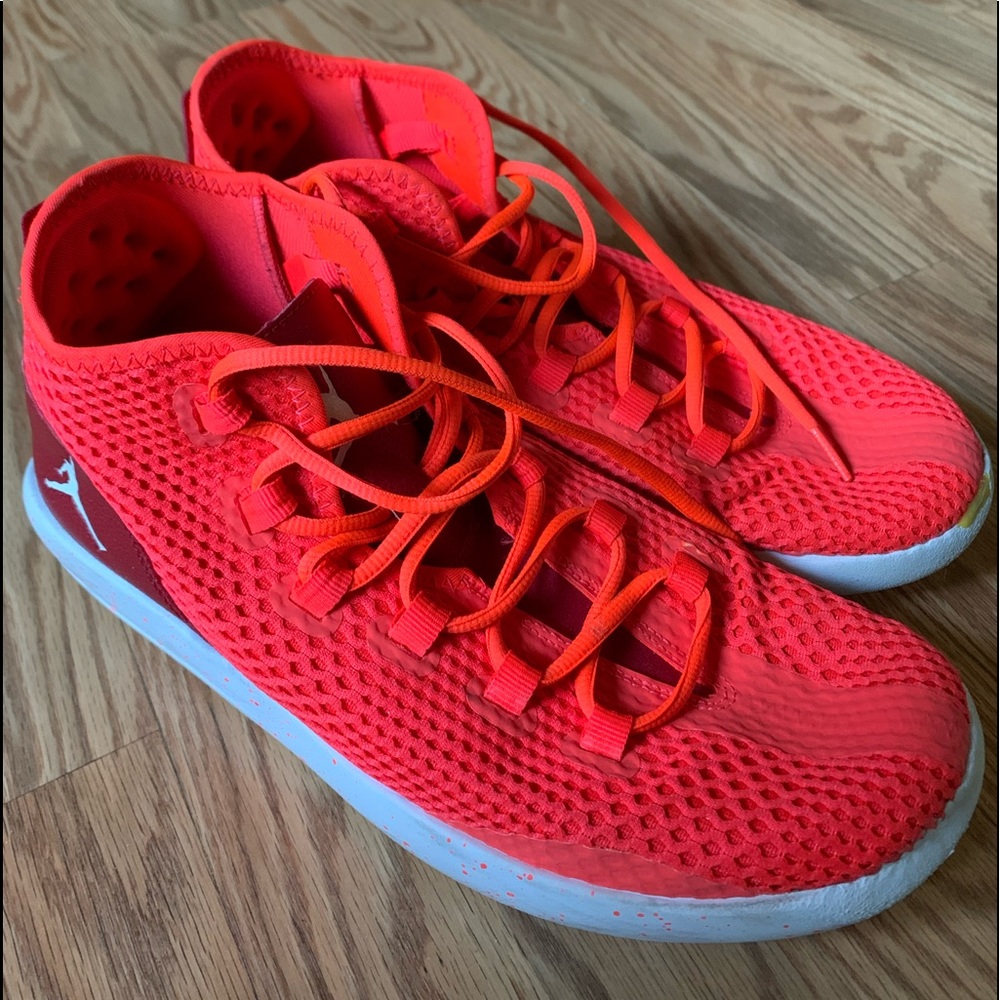 Brand New NEVER WORN Jordan Lace Ups. Size 11